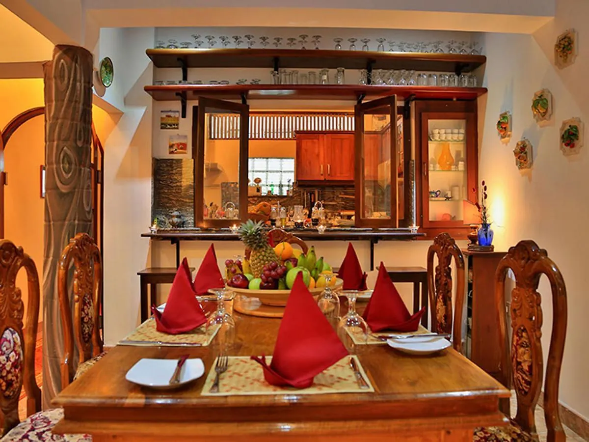 Emel Boutique Hotell Negombo