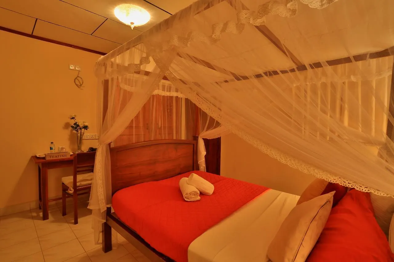 Emel Boutique Hotell Negombo