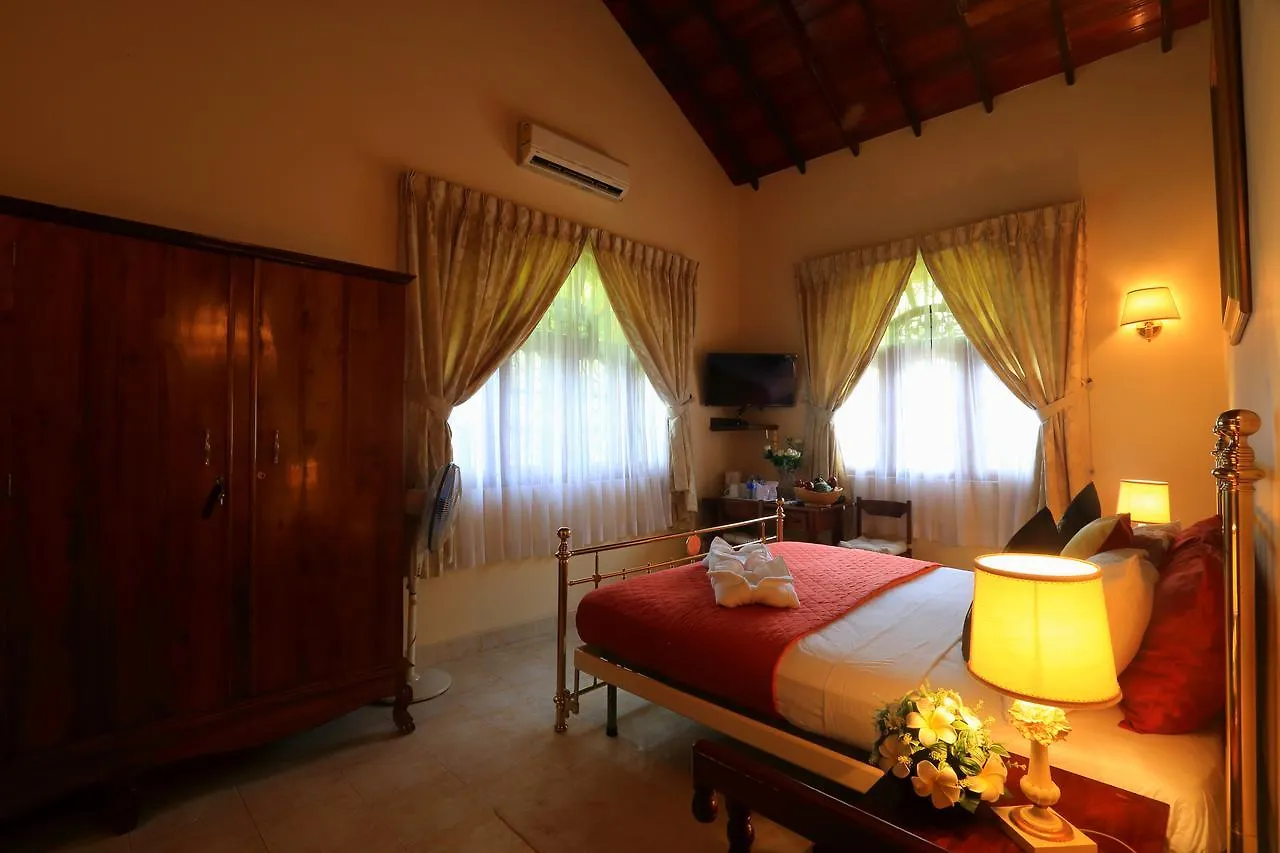 Emel Boutique Hotell Negombo