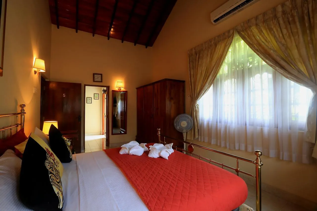 Emel Boutique Hotell Negombo