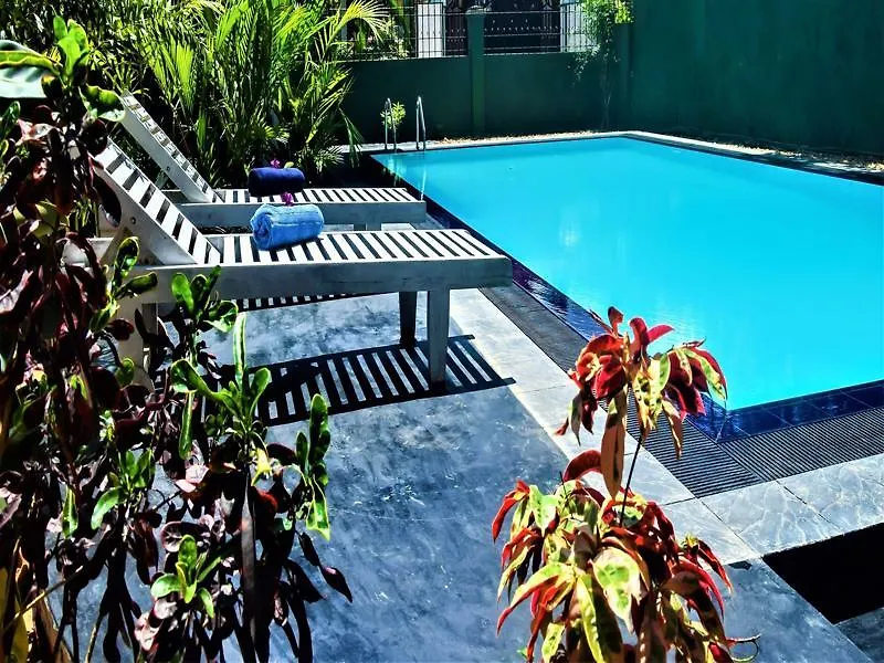 Emel Boutique Hotell Negombo